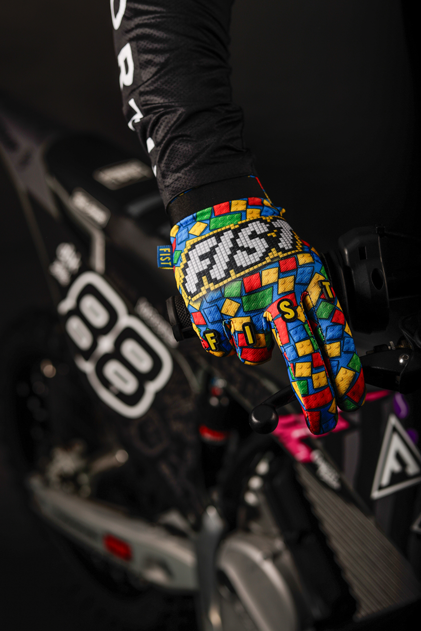 GUANTES FIST HANDWEAR STRAPPED BUILD