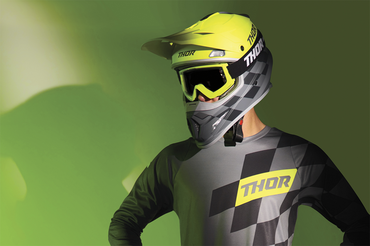 CASCO INTEGRAL THOR SECTOR BIRDROCK GRIS/ACERO