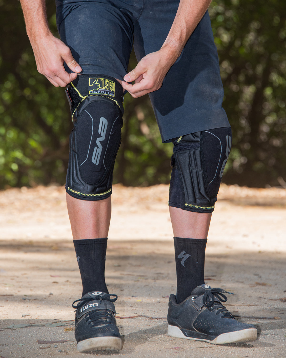 Rodilleras MTB Ligeras EVS TP199 Lite Protección Avanzada Trail Enduro Confort Máximo