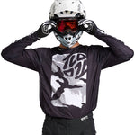 Maillot Troy Lee Designs GP Pro Boxed In Negro/Blanco: Rendimiento, Ventilación, Durabilidad