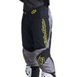 Pantalón Motocross Troy Lee Designs GP Icon Negro/Gris: Máximo Rendimiento y Protección