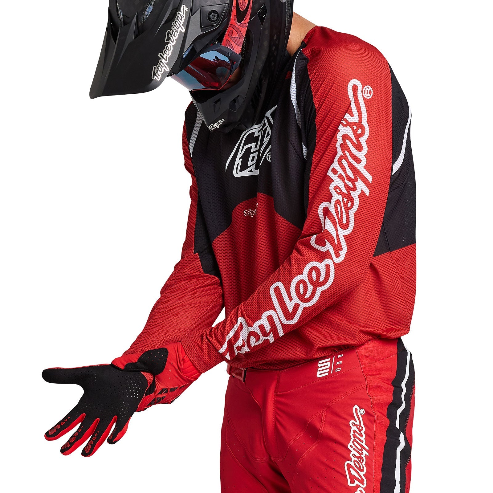 Maillot Troy Lee Designs SE Pro Air Pinned Rojo: Ventilación Superior y Rendimiento MX