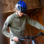 Brazalete Deportivo Cardo Packtalk Outdoor Ajustable Montaje Seguro Aventura Extrema